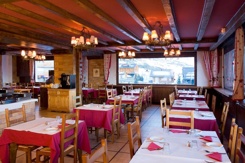 Madame Vacances Hotel Le Christina Alpe d'Huez Εξωτερικό φωτογραφία