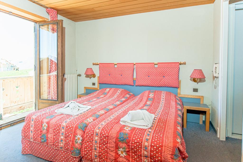 Madame Vacances Hotel Le Christina Alpe d'Huez Εξωτερικό φωτογραφία