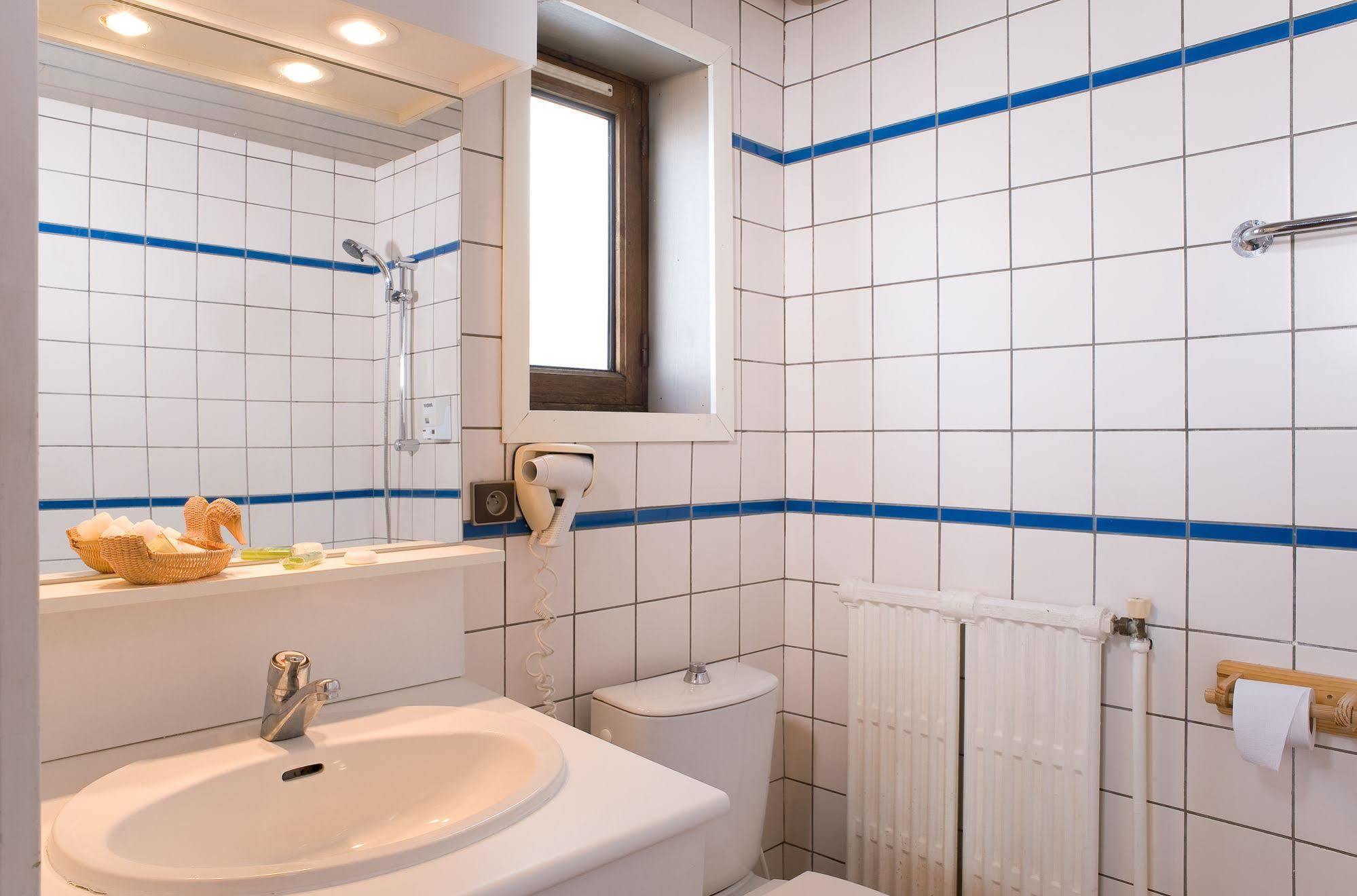 Madame Vacances Hotel Le Christina Alpe d'Huez Εξωτερικό φωτογραφία