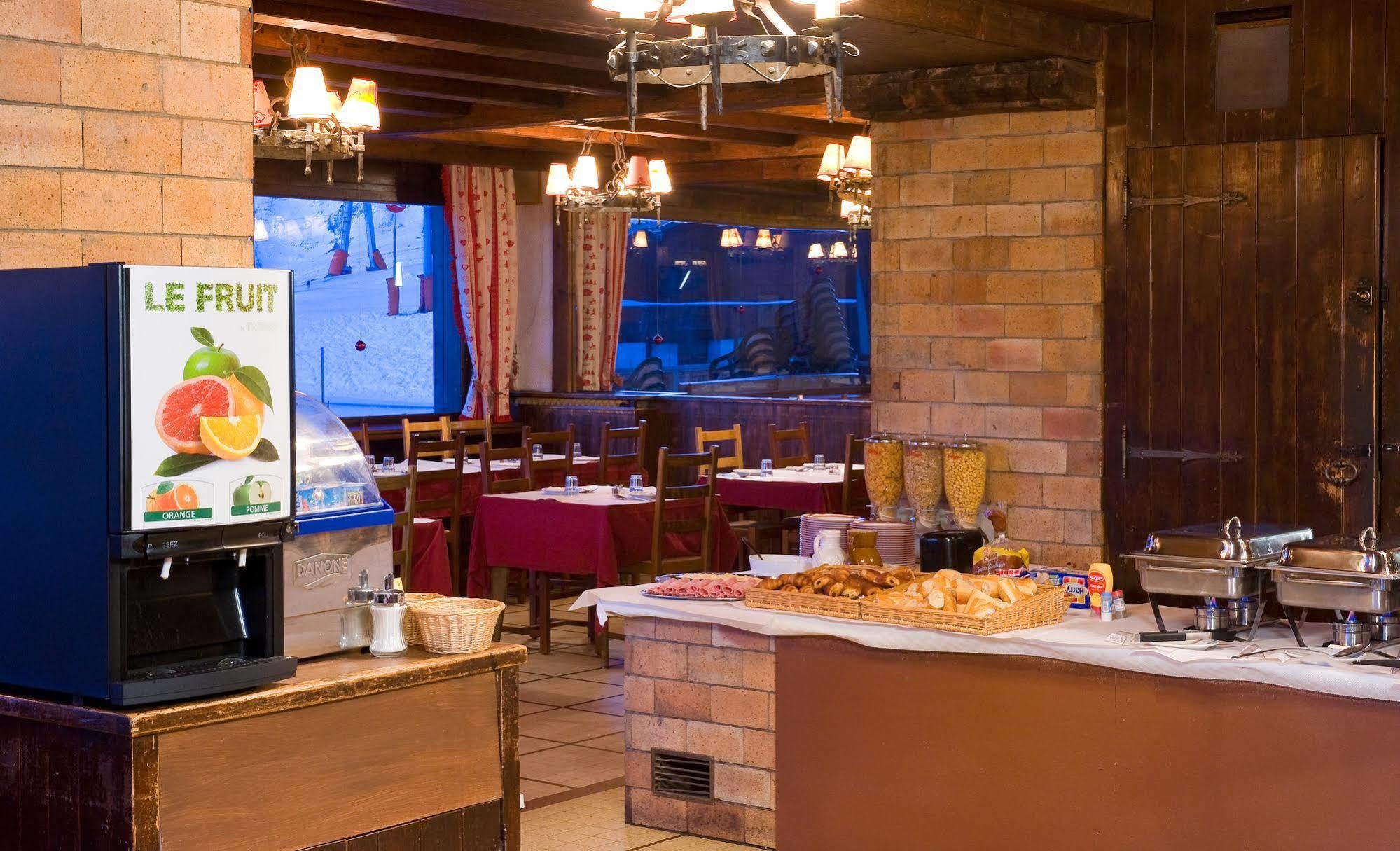 Madame Vacances Hotel Le Christina Alpe d'Huez Εξωτερικό φωτογραφία