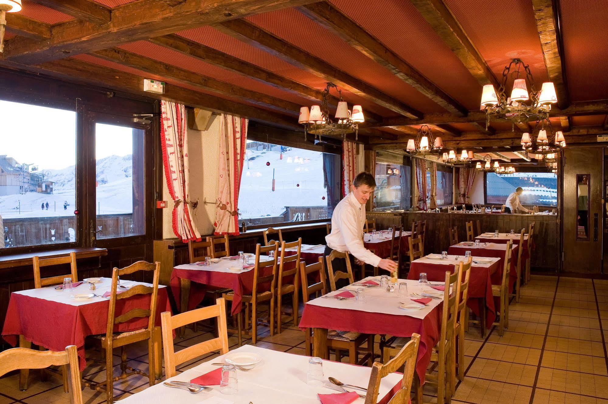 Madame Vacances Hotel Le Christina Alpe d'Huez Εξωτερικό φωτογραφία